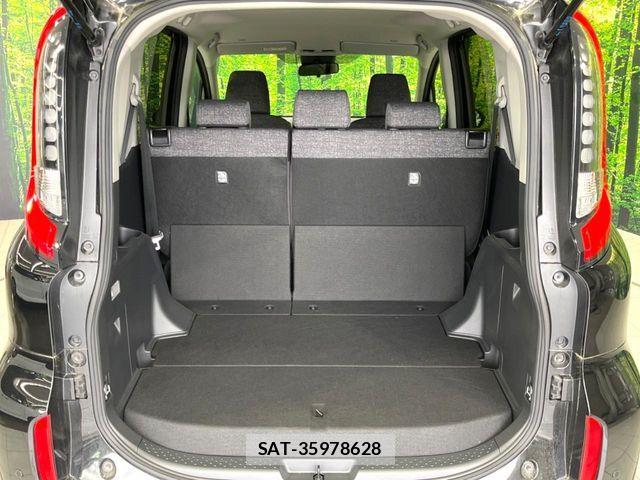 Toyota SIENTA 2023-11 7225107-9