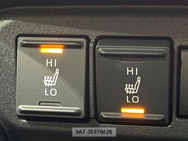Toyota SIENTA 2023-11 7225107-6