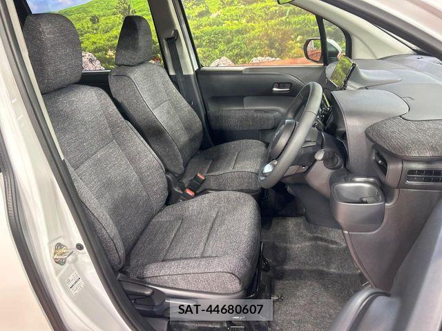 Toyota SIENTA 2026-04 7225132-7