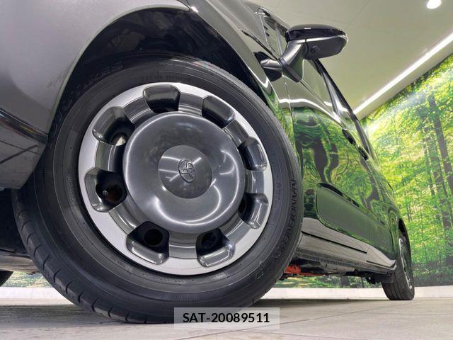 Toyota SIENTA 2023-05 7215762-13