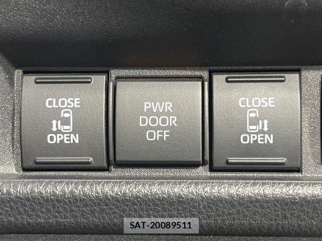 Toyota SIENTA 2023-05 7215762-4