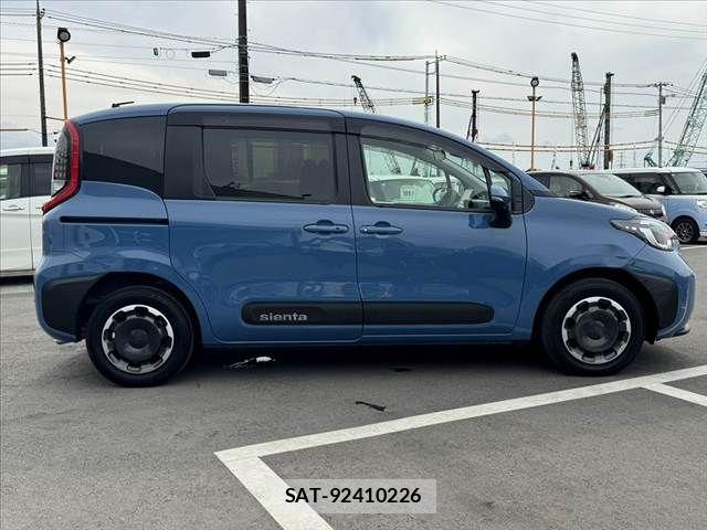 Toyota SIENTA 2024-11 7225123-11
