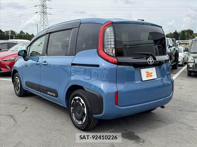 Toyota SIENTA 2024-11 7225123-12