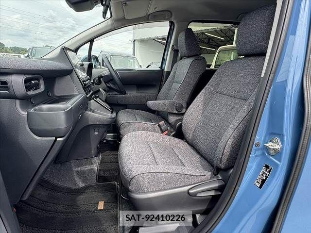 Toyota SIENTA 2024-11 7225123-16