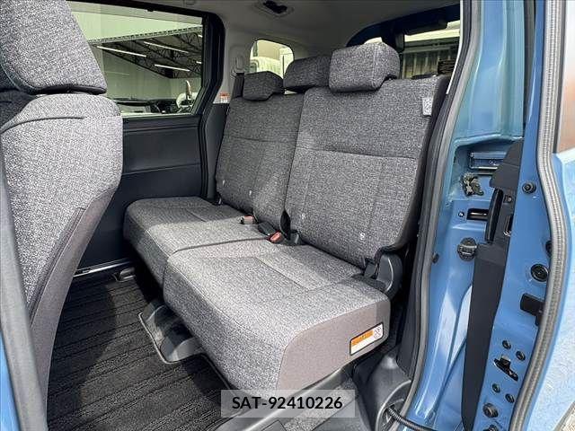 Toyota SIENTA 2024-11 7225123-17
