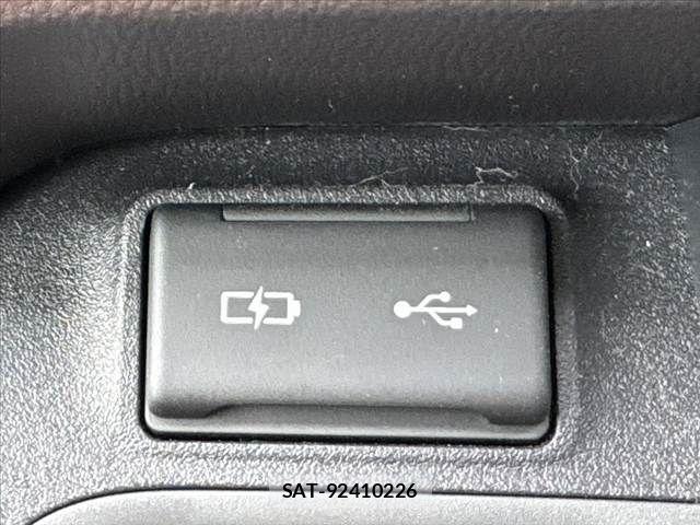 Toyota SIENTA 2024-11 7225123-27