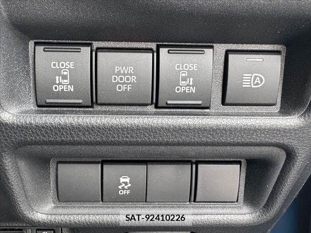 Toyota SIENTA 2024-11 7225123-5