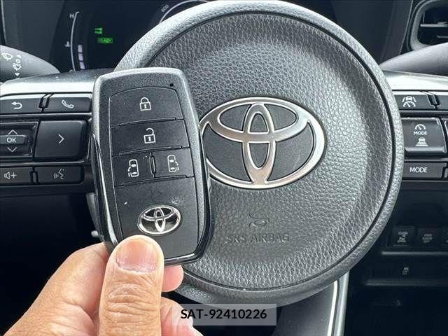 Toyota SIENTA 2024-11 7225123-6