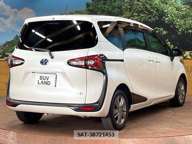 Toyota SIENTA 2021-09 7225079-17