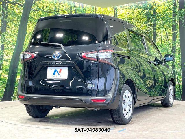 Toyota SIENTA 2018-01 7225062-17