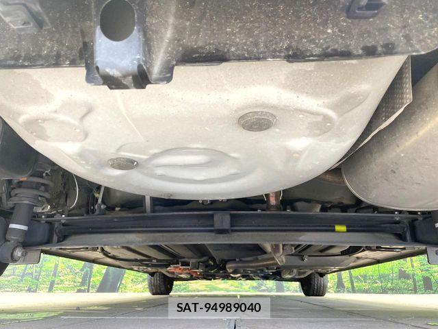 Toyota SIENTA 2018-01 7225062-19