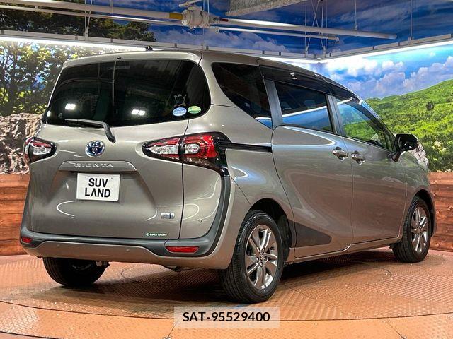 Toyota SIENTA 2021-04 7225077-17