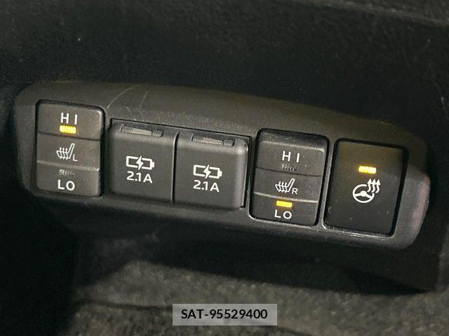 Toyota SIENTA 2021-04 7225077-6