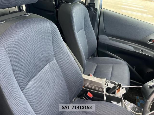 Toyota SIENTA 2016-10 7225056-13