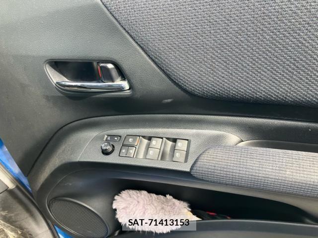 Toyota SIENTA 2016-10 7225056-16