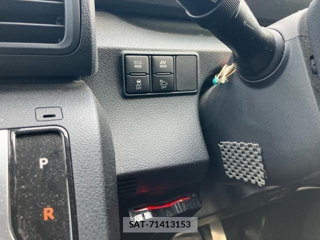 Toyota SIENTA 2016-10 7225056-21