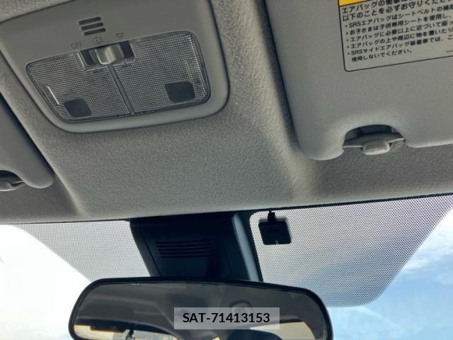 Toyota SIENTA 2016-10 7225056-27