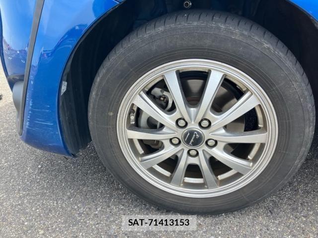 Toyota SIENTA 2016-10 7225056-5