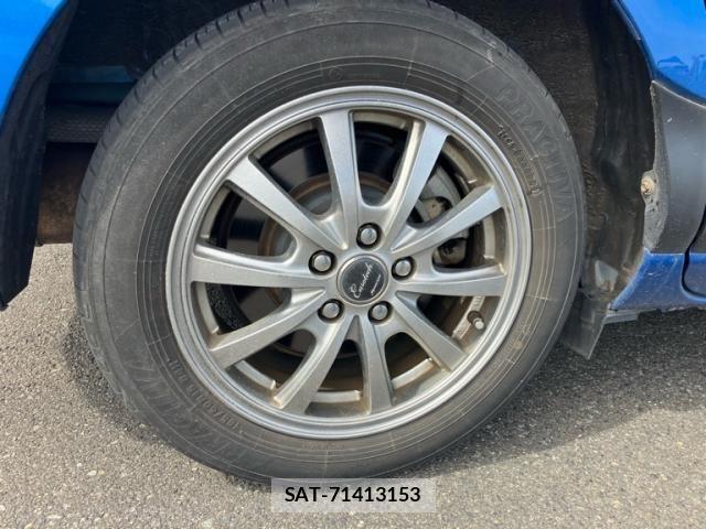 Toyota SIENTA 2016-10 7225056-7