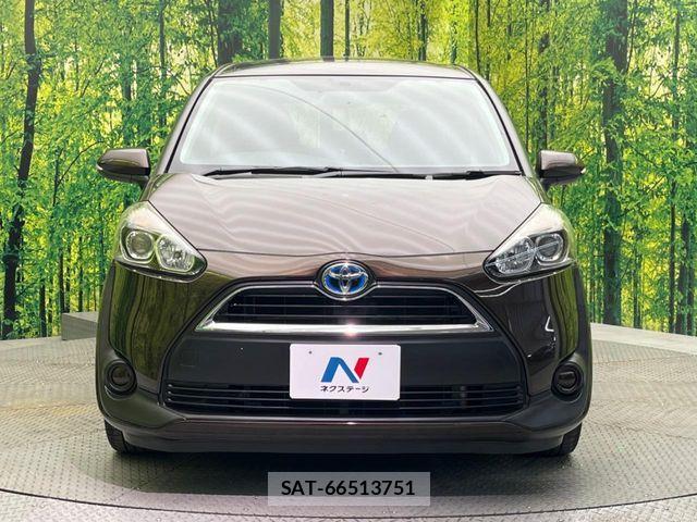 Toyota SIENTA 2016-05 7252340-14