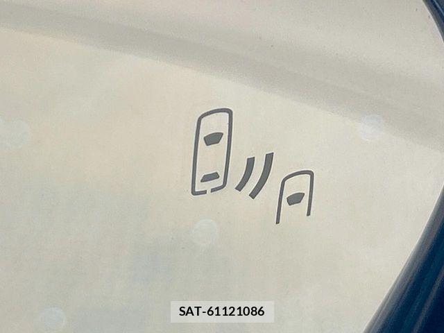 Toyota SIENTA 2022-11 7252322-6
