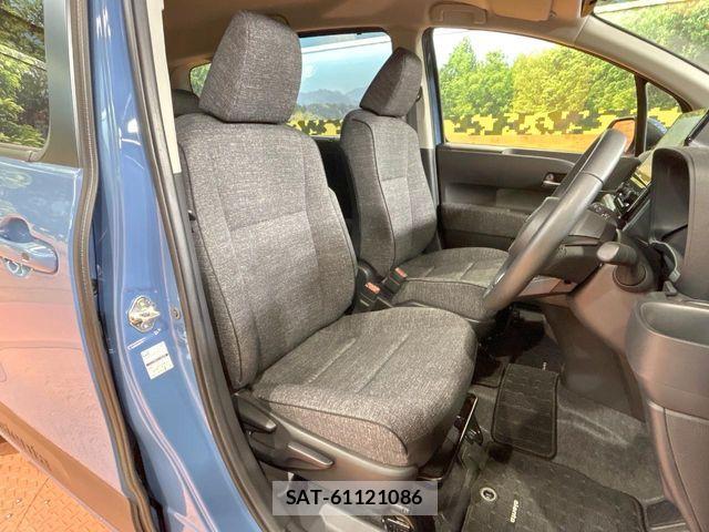 Toyota SIENTA 2022-11 7252322-7