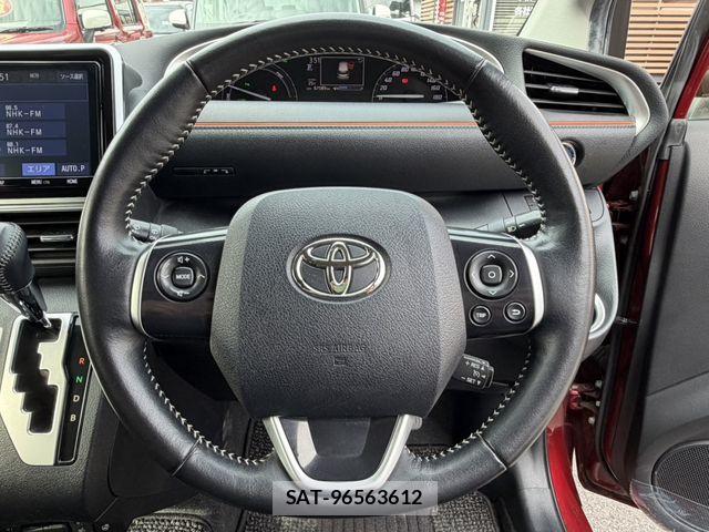Toyota SIENTA 2020-10 7252339-12