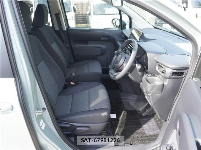 Toyota SIENTA 2024-08 7252330-11