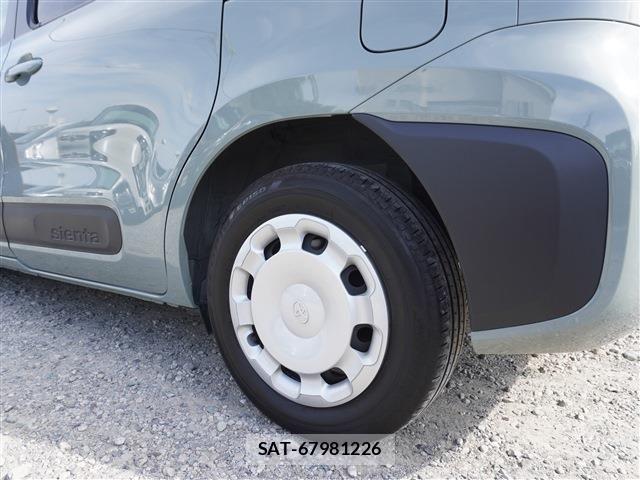Toyota SIENTA 2024-08 7252330-16