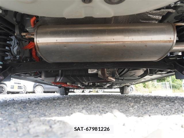Toyota SIENTA 2024-08 7252330-18