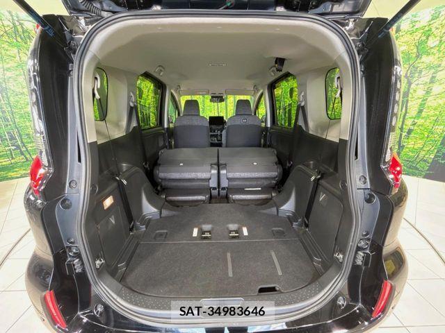 Toyota SIENTA 2023-10 7252327-10