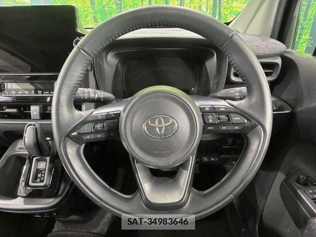 Toyota SIENTA 2023-10 7252327-11