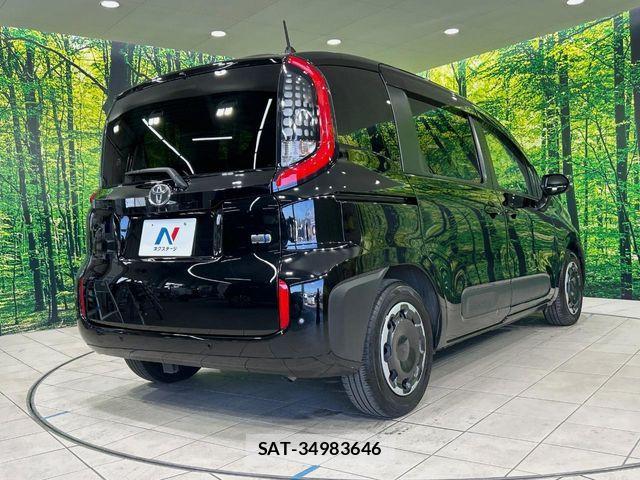 Toyota SIENTA 2023-10 7252327-17