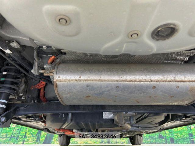 Toyota SIENTA 2023-10 7252327-19