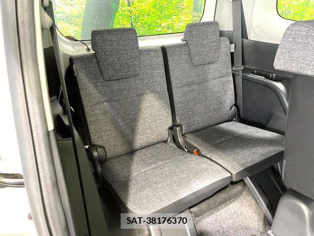 Toyota SIENTA 2023-10 7252323-9