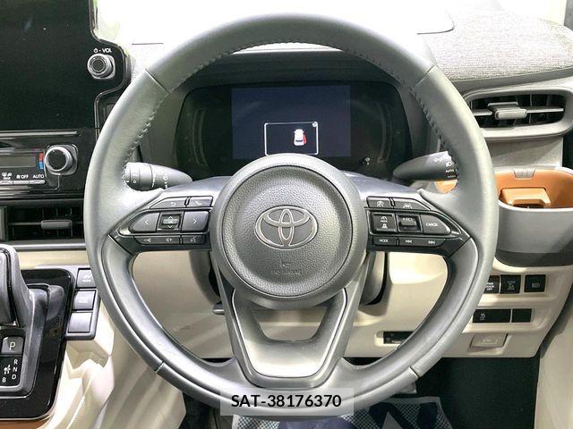 Toyota SIENTA 2023-10 7252323-11