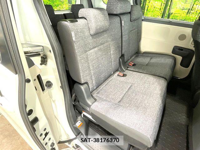 Toyota SIENTA 2023-10 7252323-8