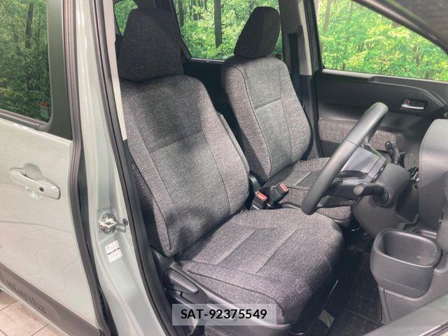 Toyota SIENTA 2024-12 7252318-7