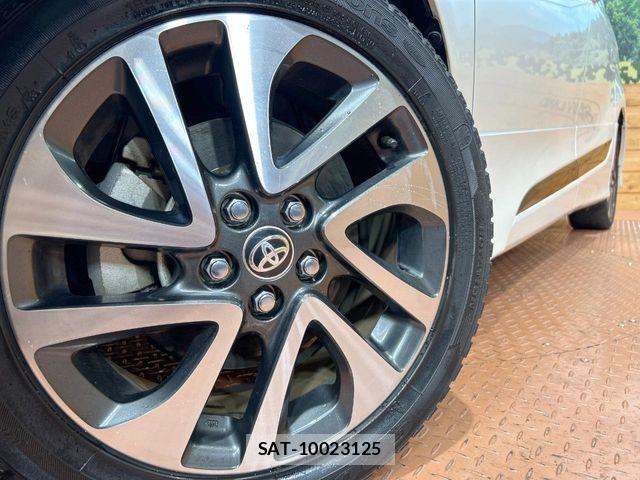 Toyota SIENTA 2017-12 7252332-11