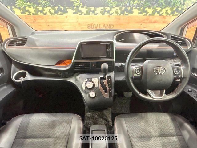 Toyota SIENTA 2017-12 7252332-1