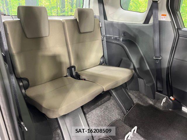 Toyota SIENTA 2025-05 7252319-11