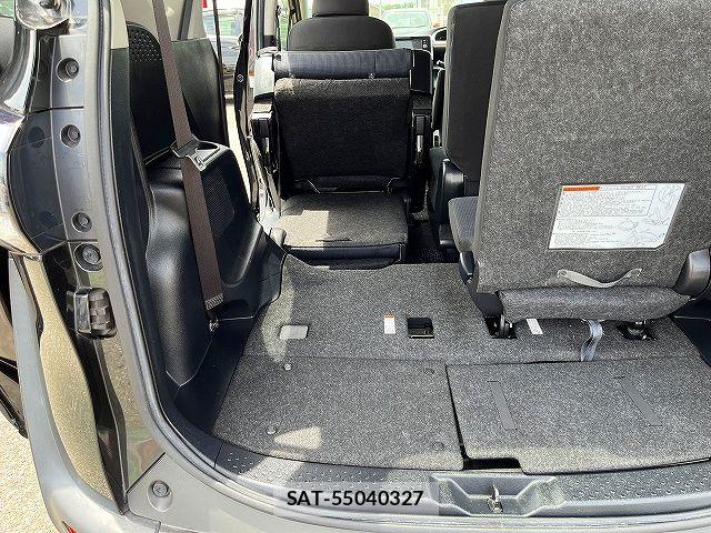Toyota SIENTA 2016-10 7252341-21