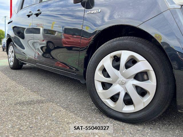 Toyota SIENTA 2016-10 7252341-26