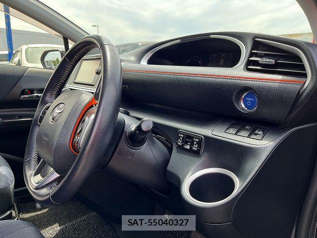 Toyota SIENTA 2016-10 7252341-3