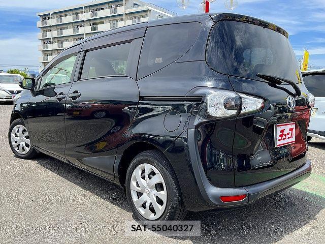 Toyota SIENTA 2016-10 7252341-8
