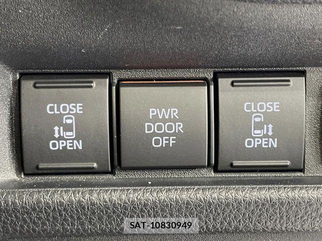 Toyota SIENTA 2023-06 7252325-3