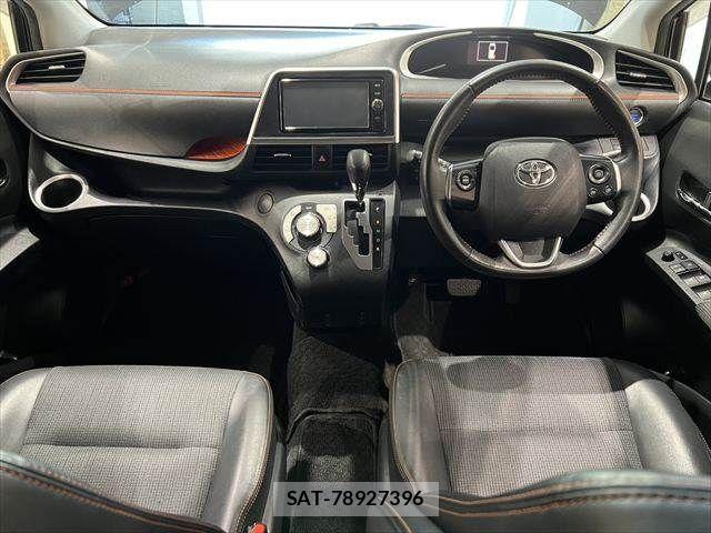 Toyota SIENTA 2017-10 7252334-2