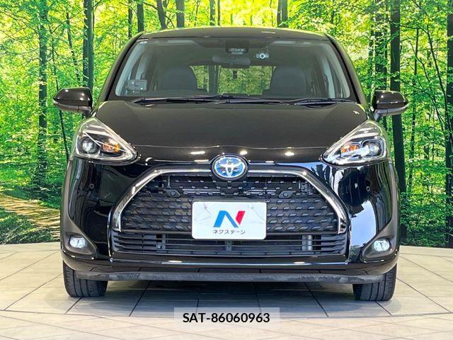 Toyota SIENTA 2022-01 7252333-13