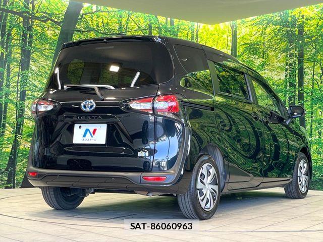 Toyota SIENTA 2022-01 7252333-16