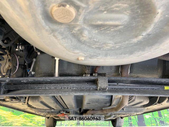 Toyota SIENTA 2022-01 7252333-18